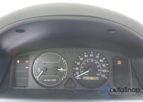 2000 Chevrolet Prizm из США, поврежденный, VIN 1Y1SK5289YZ401584